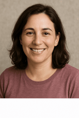 Shira P., parent-turned pod leader